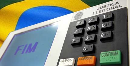 TRE-BA-Urna-eletronica-bandeira-brasil